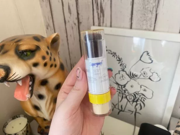 我是一名美容作家,尝试了博姿最受欢迎的产品,并在一夜之间找到了新的最爱