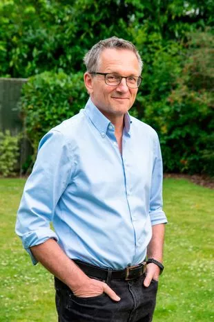 “多亏了迈克尔·莫斯利,我们在6个月内瘦了6英石——他永远地改变了我们的生活。”