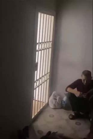 乌克兰战争中的俄罗斯逃兵在普京的“酷刑监狱”被活活烧死