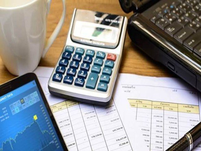 工薪阶层可能支付5700亿卢比的税收