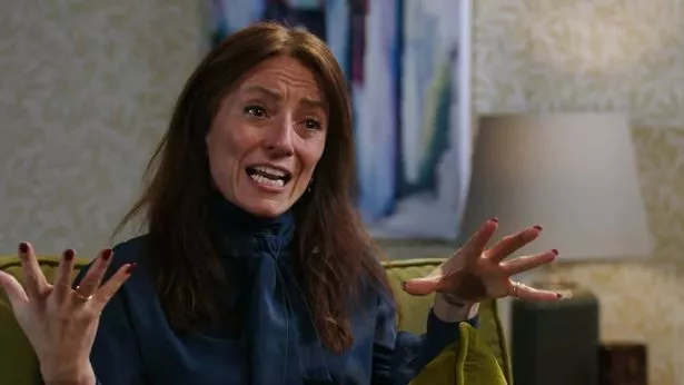 达维娜·麦考尔（Davina McCall）在令人担忧的采访中含泪向粉丝们介绍了最新情况