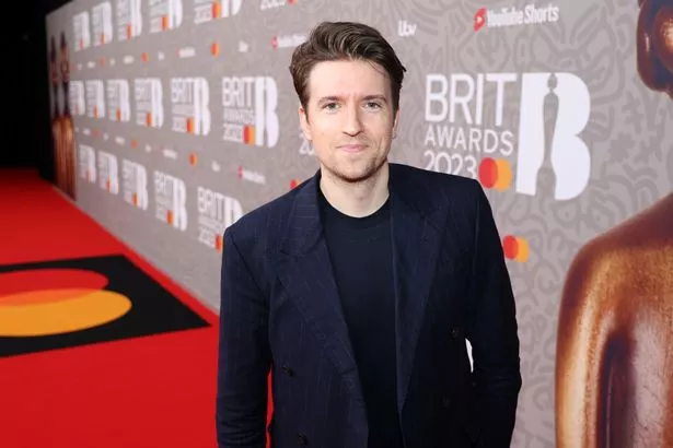 格雷格·詹姆斯（Greg James）辞职引发担忧，但他很快澄清了事实