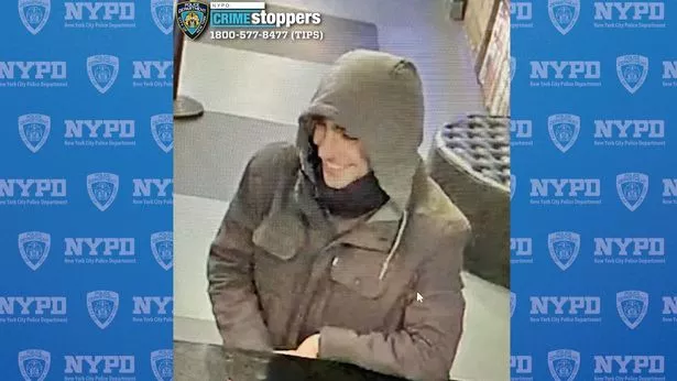 从星巴克咖啡杯DNA到背包理论，抓住布莱恩·汤普森“枪手”的重要线索