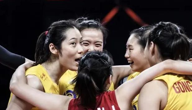 中国女排以3-0完胜比利时，展现强劲实力与团队精神