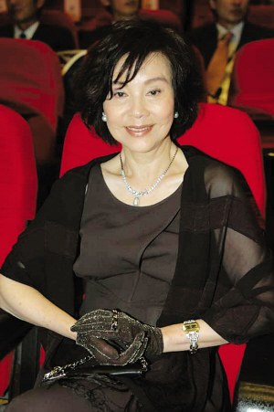 49岁可云徐露近况曝光，岁月静好，优雅依旧