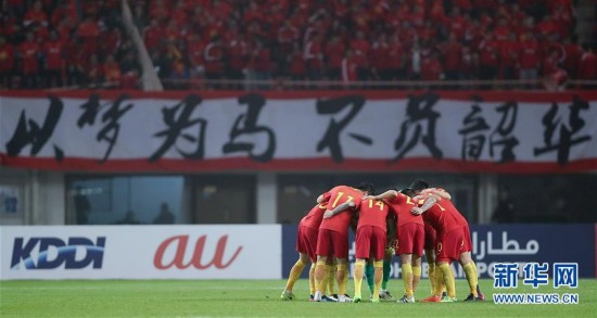 苏超联赛战火重燃，南京队1-1战平淮安，激情对决彰显足球魅力