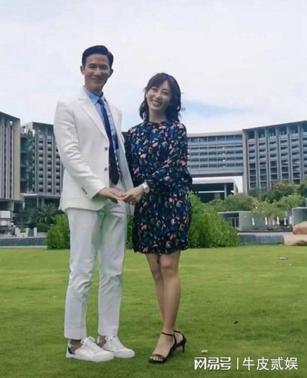 尔冬升父女俩相差61岁，年龄差距背后的爱与传承