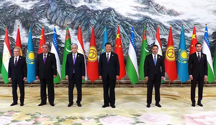 共同迎接六国更加美好的明天，携手并进，共创辉煌