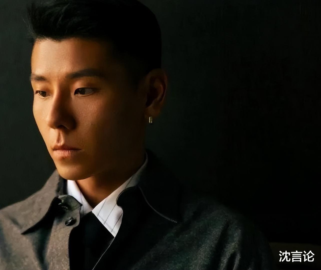 蒋奇明，以精湛演技摘得白玉兰奖最佳男配角，书写演艺新篇章