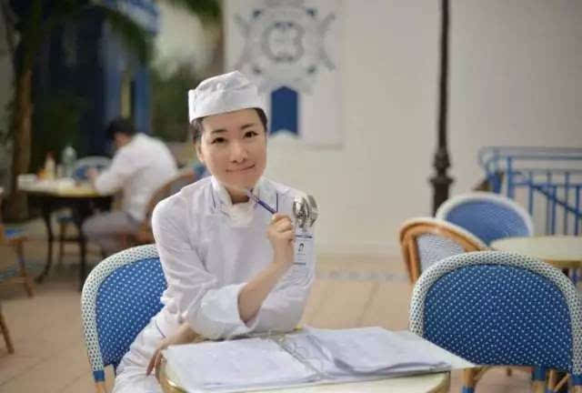 文眉师，清华硕士的另类选择与家庭挑战