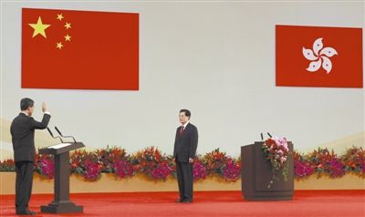佩通坦在停职风波后宣誓就任泰国文化部长，承诺重塑文化部新风貌